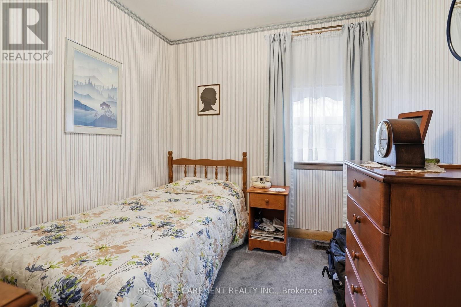 424 East 42nd Street, Hamilton, Ontario  L8T 3A9 - Photo 11 - X12878610