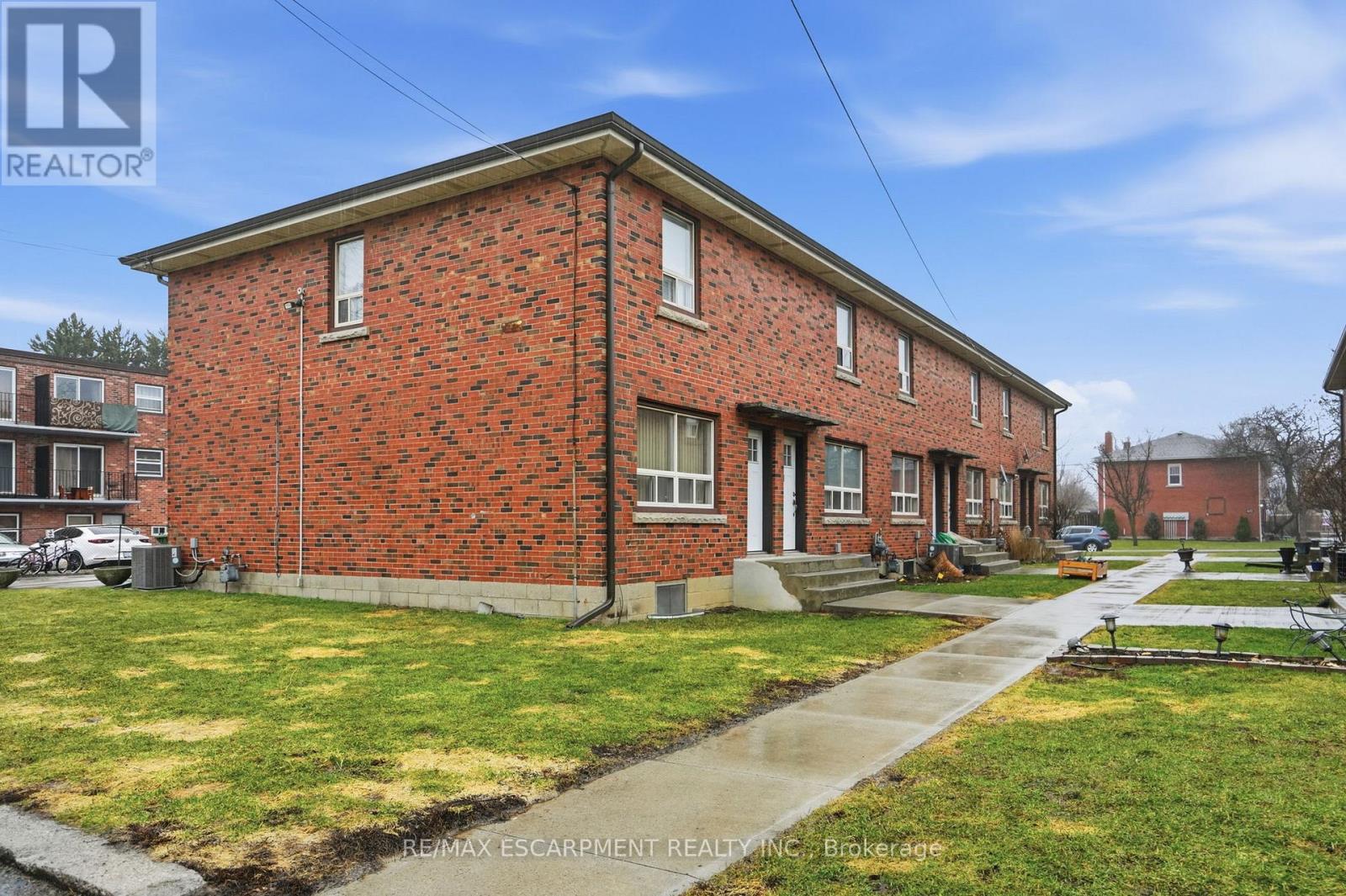 424 East 42nd Street, Hamilton, Ontario  L8T 3A9 - Photo 15 - X12878610