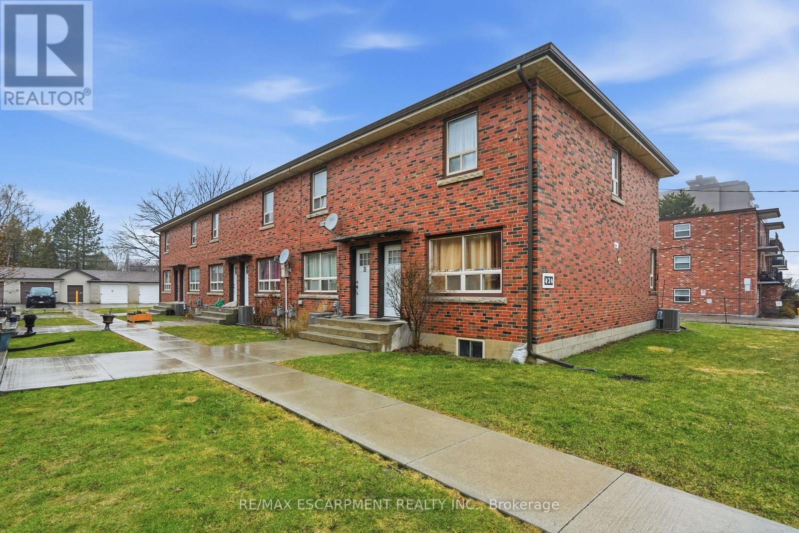 424 East 42nd Street, Hamilton, Ontario  L8T 3A9 - Photo 17 - X12878610