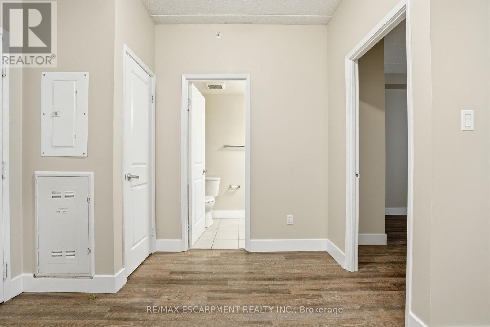 309 - 149 Main Street W, Hamilton, Ontario  L8P 1H9 - Photo 5 - X12878626