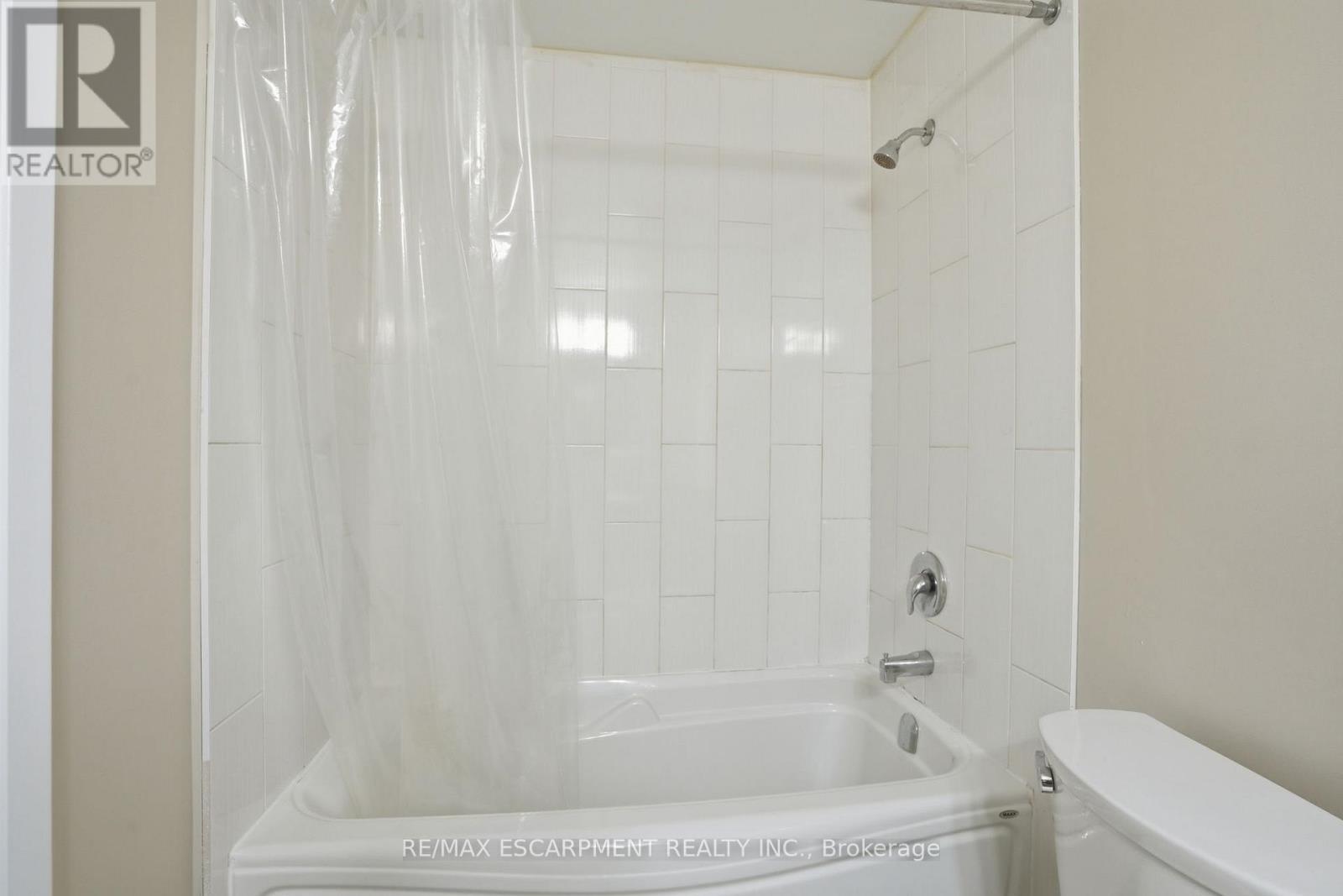 309 - 149 Main Street W, Hamilton, Ontario  L8P 1H9 - Photo 7 - X12878626