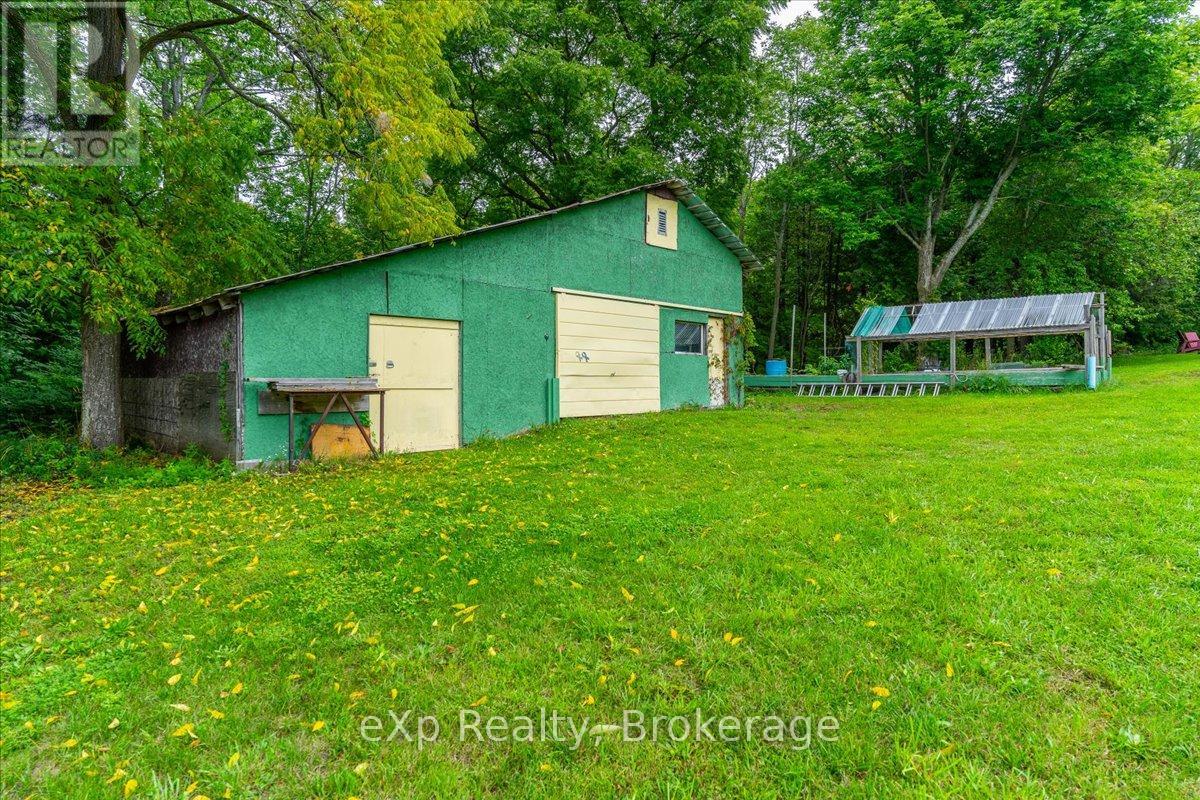 126 Old Mill Road, Georgian Bluffs, Ontario  N0H 2T0 - Photo 36 - X12840680