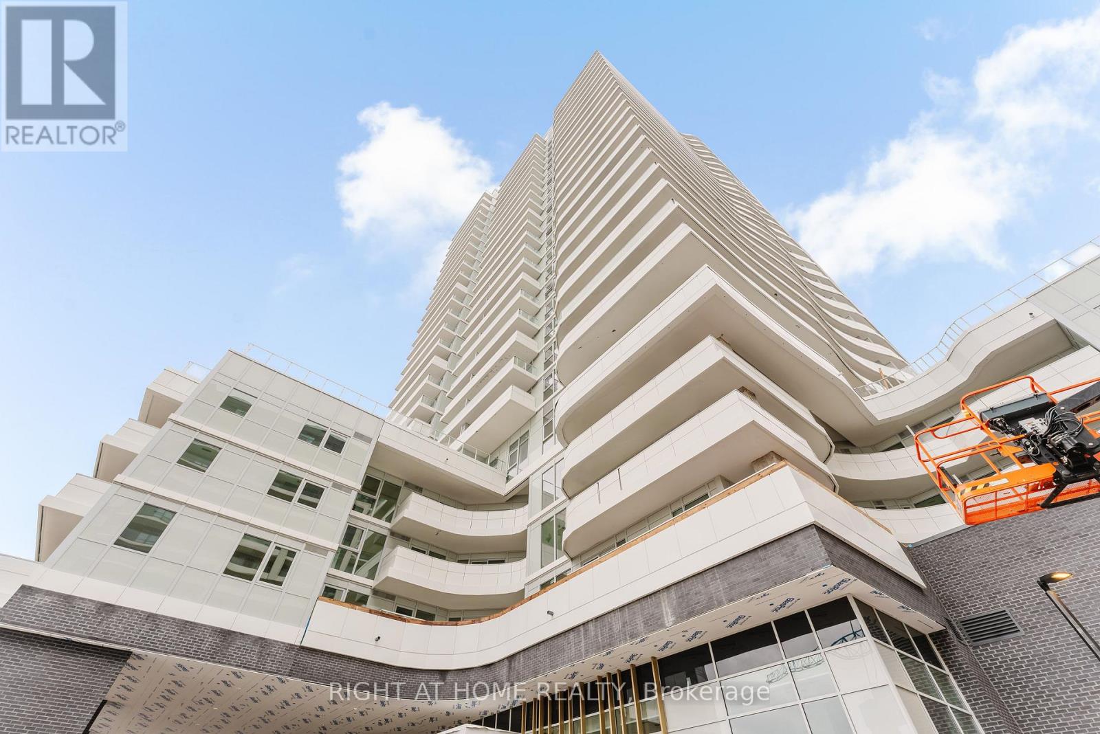 1010 Sandy Beach Road, Pickering, Ontario  L1W 0C7 - Photo 17 - E12869326