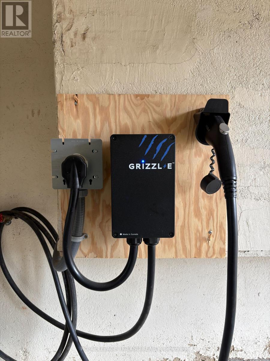 96 Base Line Road E, London South, Ontario  N6C 2N8 - Photo 37 - X12874790