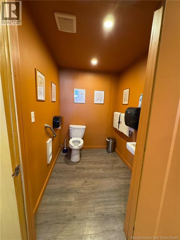 1051 Main Street, Hampton, New Brunswick  E5N 6E9 - Photo 9 - NB114052