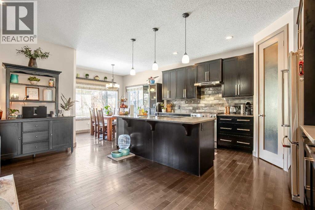 77 Elgin Meadows Manor Se, Calgary, Alberta  T2Z 0S1 - Photo 9 - A2289947