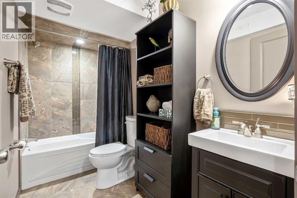 77 Elgin Meadows Manor Se, Calgary, Alberta  T2Z 0S1 - Photo 24 - A2289947