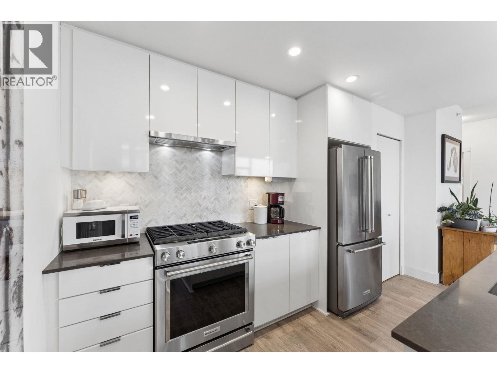 602 131 E 3rd Street, North Vancouver, British Columbia  V7L 0E3 - Photo 11 - R3097777