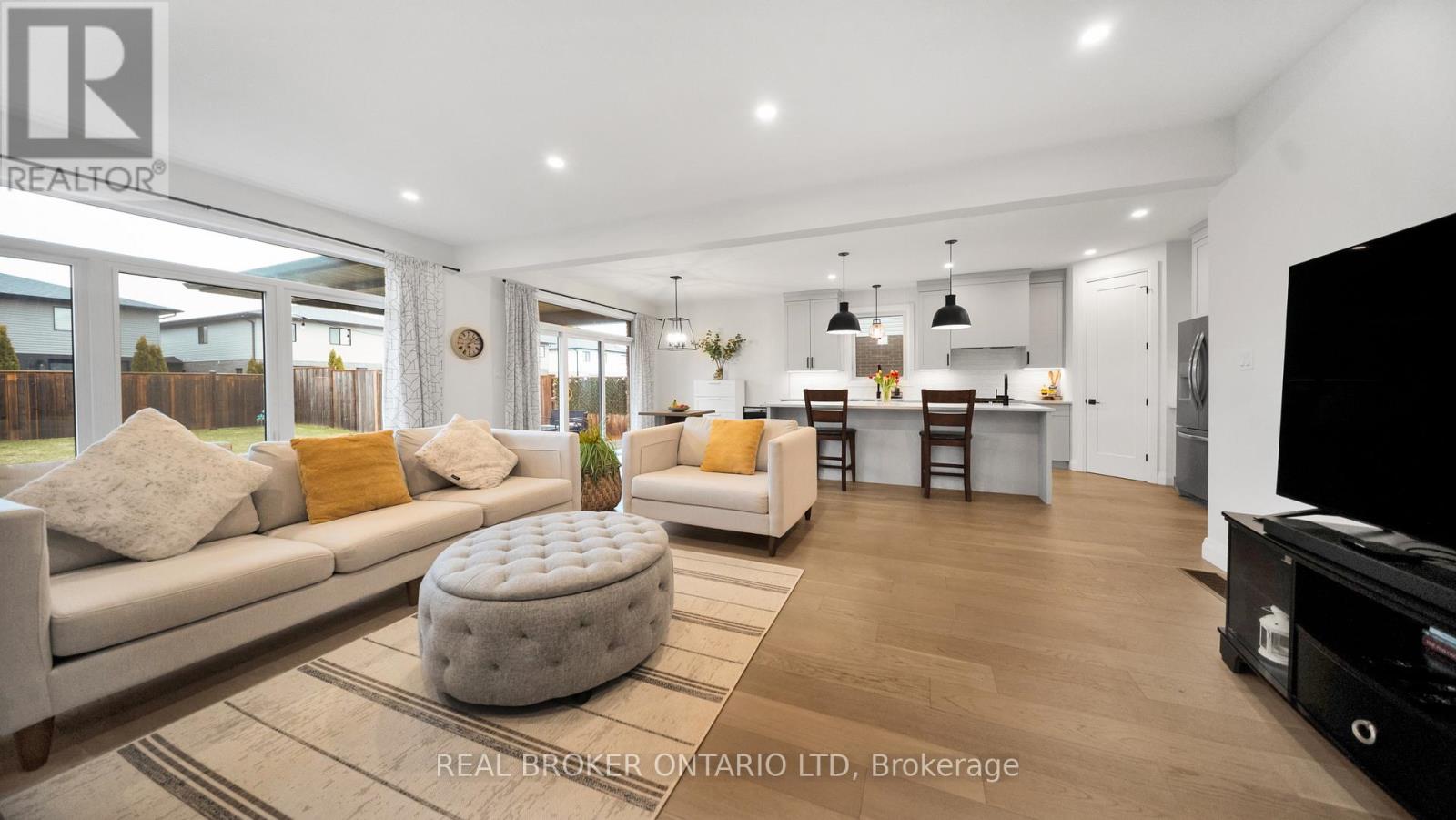 68 Locky Lane, Middlesex Centre, Ontario  N0L 1R0 - Photo 10 - X12878660