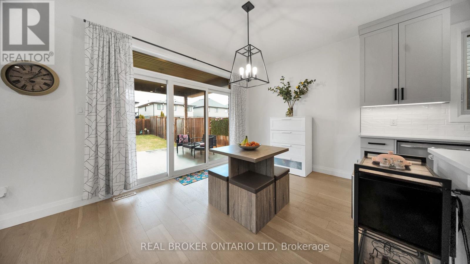 68 Locky Lane, Middlesex Centre, Ontario  N0L 1R0 - Photo 15 - X12878660