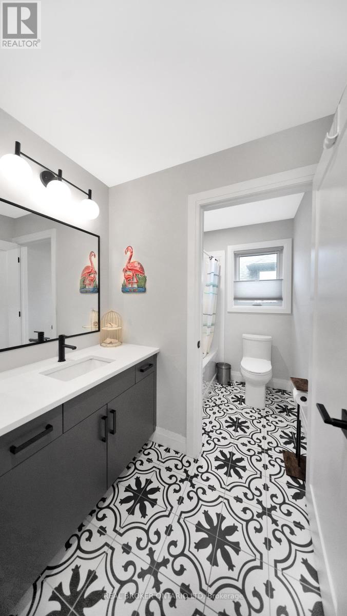 68 Locky Lane, Middlesex Centre, Ontario  N0L 1R0 - Photo 18 - X12878660