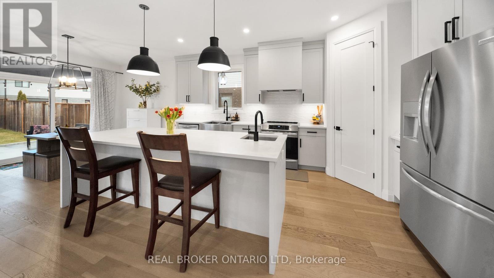 68 Locky Lane, Middlesex Centre, Ontario  N0L 1R0 - Photo 8 - X12878660