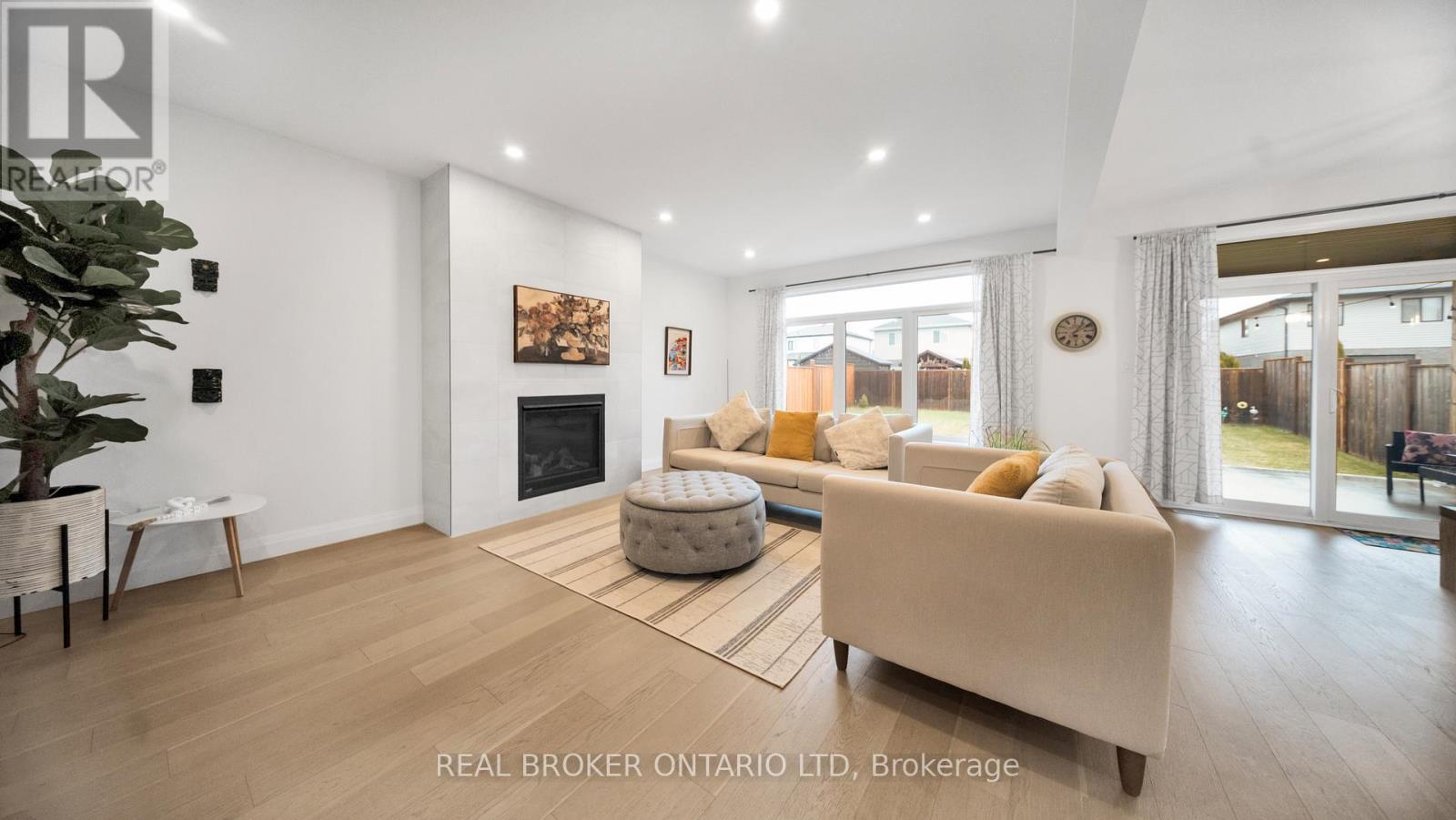 68 Locky Lane, Middlesex Centre, Ontario  N0L 1R0 - Photo 9 - X12878660