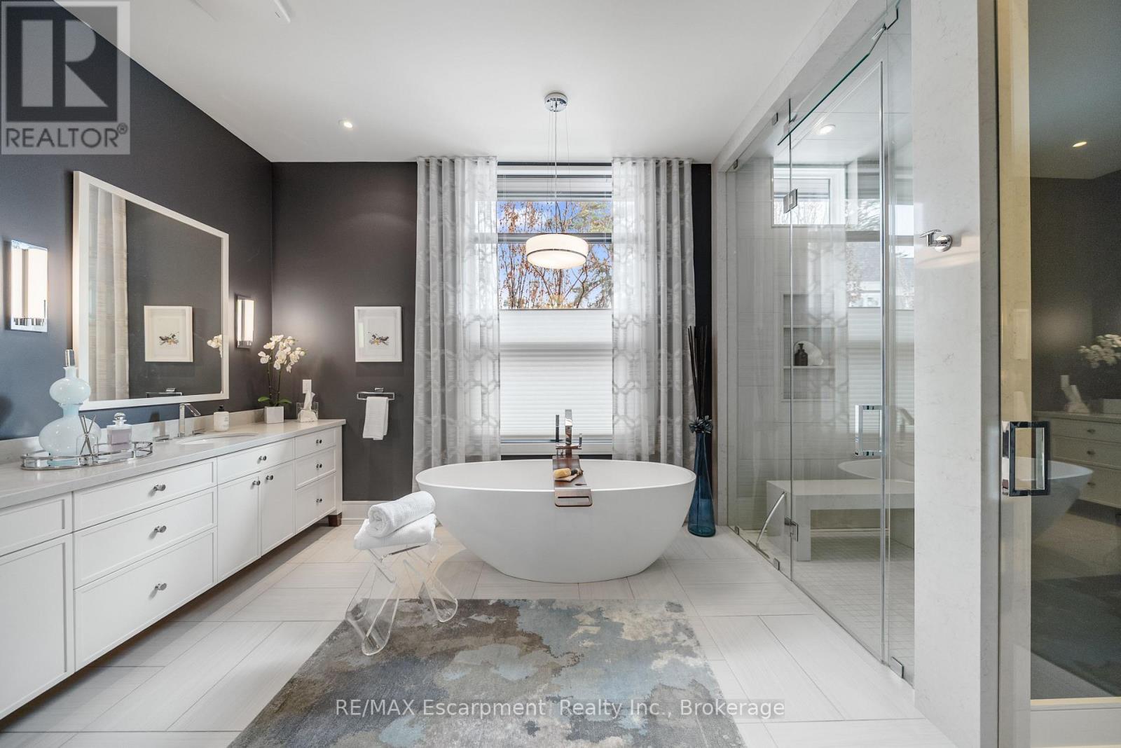 238 Hart Avenue, Burlington, Ontario  L7N 1P1 - Photo 19 - W12878512