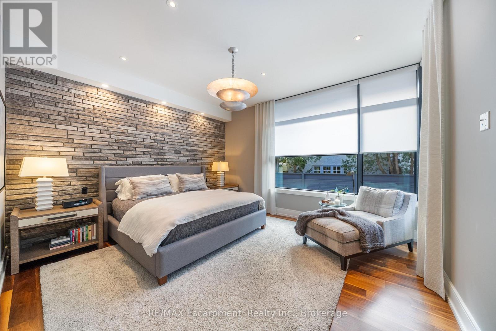 238 Hart Avenue, Burlington, Ontario  L7N 1P1 - Photo 18 - W12878512