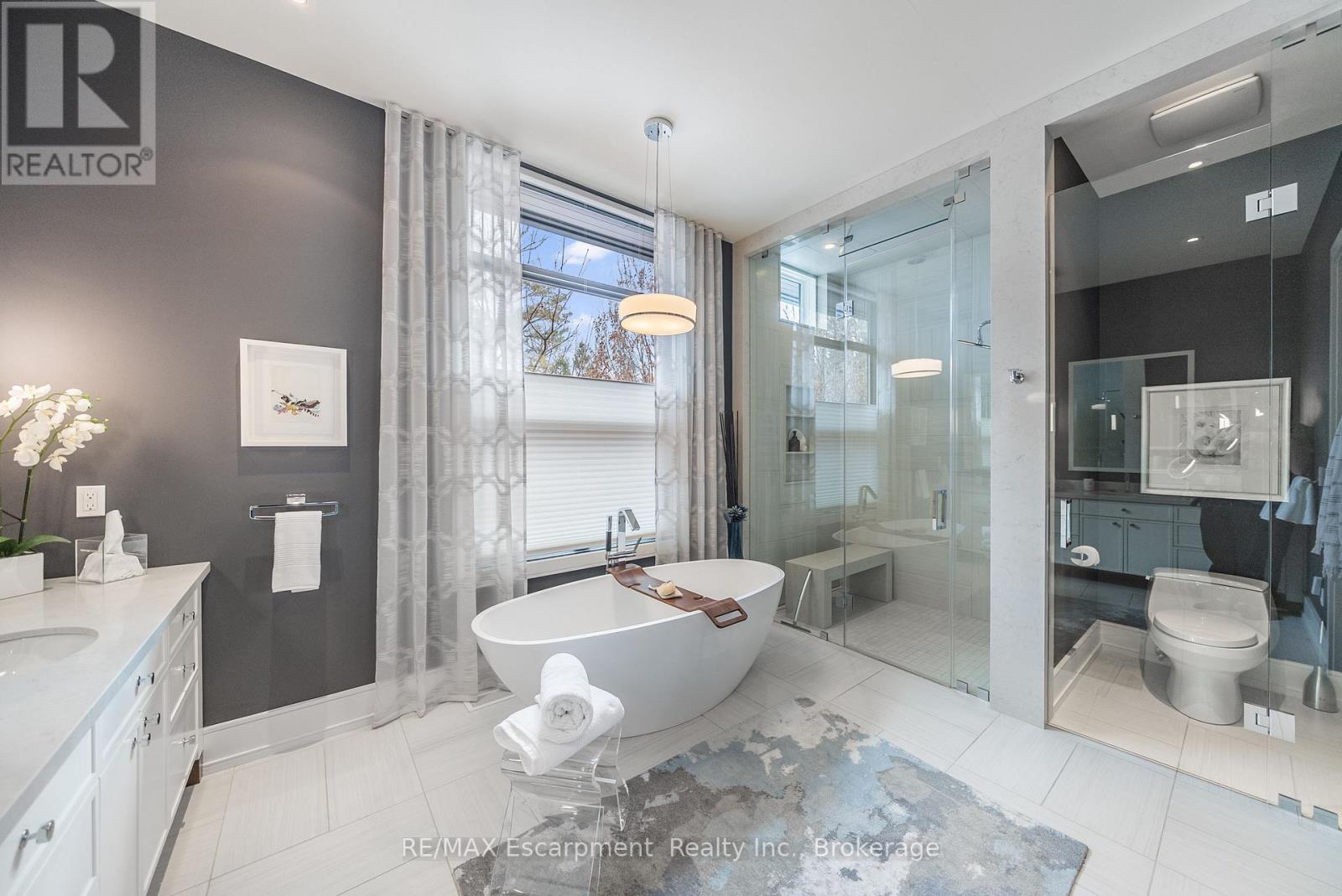 238 Hart Avenue, Burlington, Ontario  L7N 1P1 - Photo 20 - W12878512