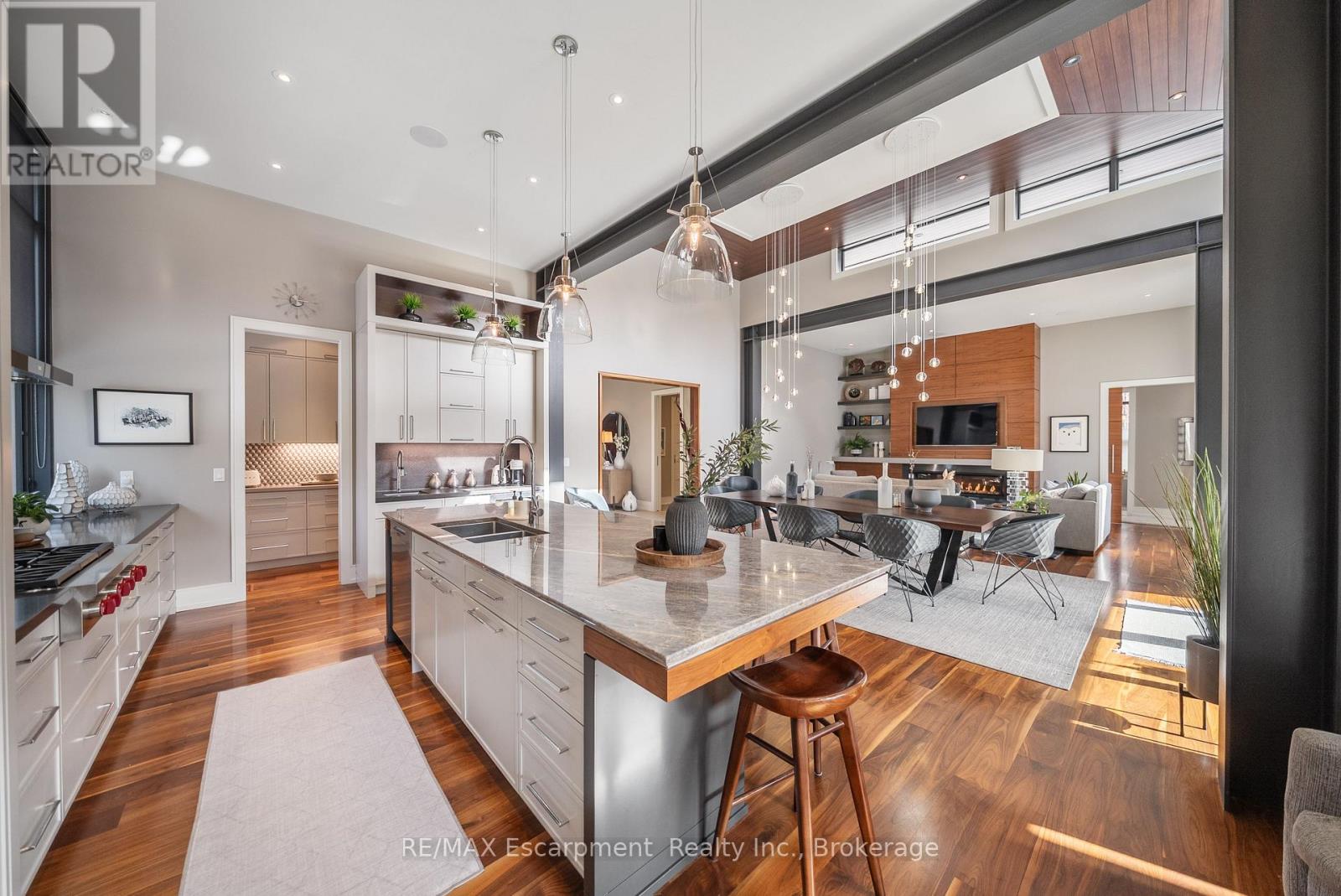 238 Hart Avenue, Burlington, Ontario  L7N 1P1 - Photo 12 - W12878512