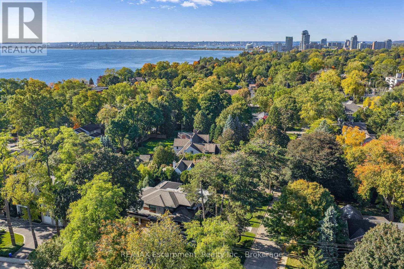 238 Hart Avenue, Burlington, Ontario  L7N 1P1 - Photo 48 - W12878512