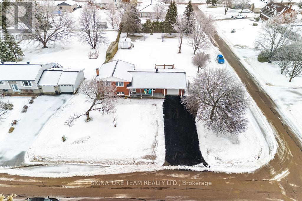 107 Brooklyn Street, Laurentian Valley, Ontario  K8B 1B5 - Photo 11 - X12878672