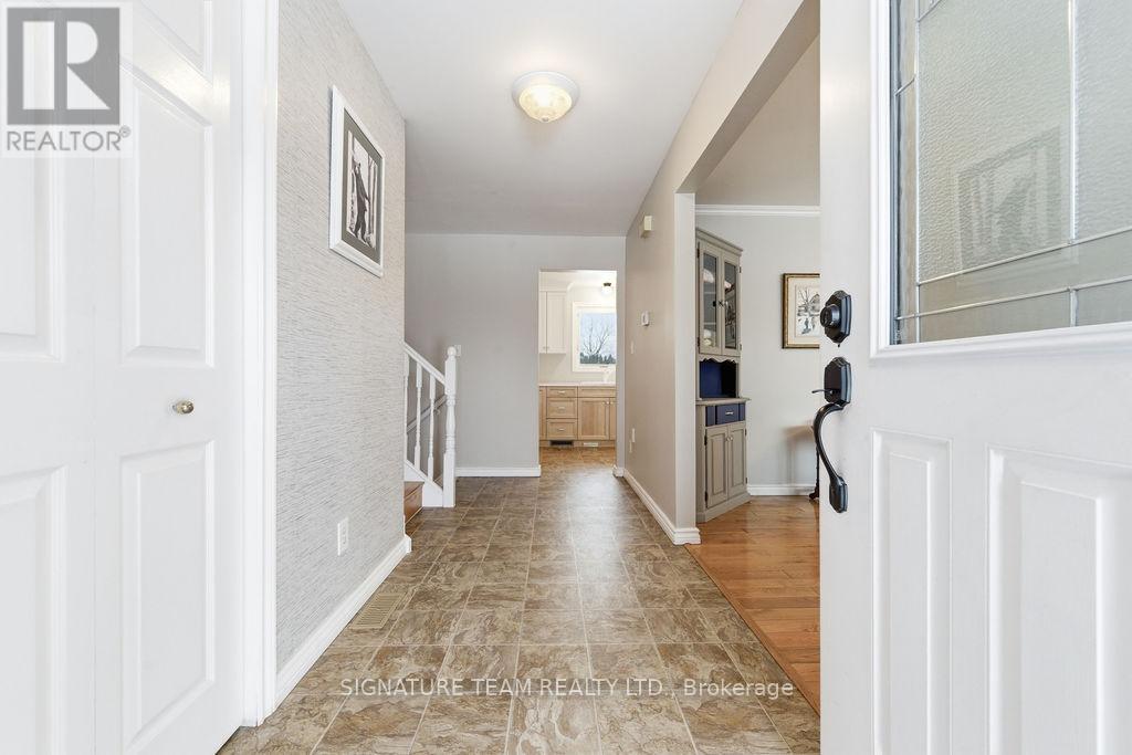 107 Brooklyn Street, Laurentian Valley, Ontario  K8B 1B5 - Photo 17 - X12878672