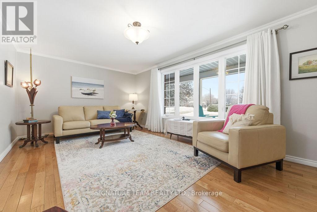 107 Brooklyn Street, Laurentian Valley, Ontario  K8B 1B5 - Photo 19 - X12878672