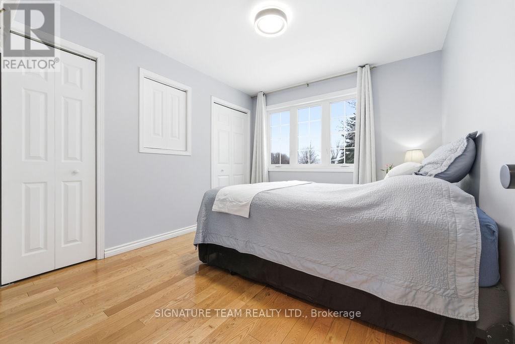 107 Brooklyn Street, Laurentian Valley, Ontario  K8B 1B5 - Photo 35 - X12878672