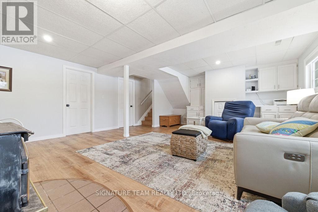 107 Brooklyn Street, Laurentian Valley, Ontario  K8B 1B5 - Photo 41 - X12878672