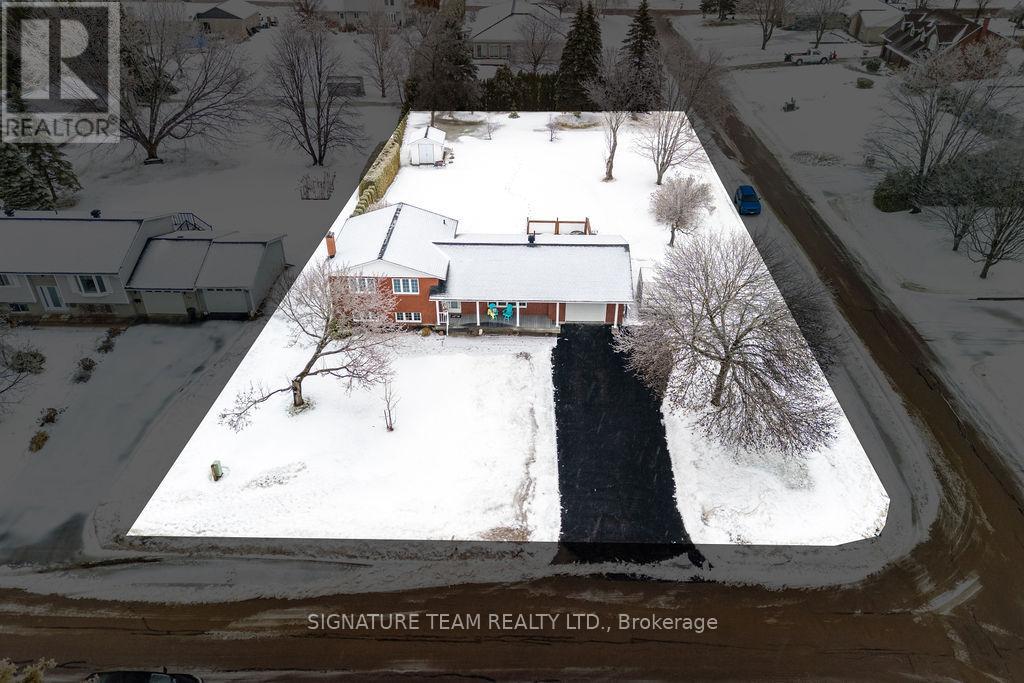 107 Brooklyn Street, Laurentian Valley, Ontario  K8B 1B5 - Photo 9 - X12878672