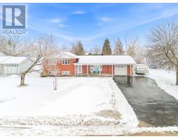 107 BROOKLYN STREET, Laurentian Valley, Ontario