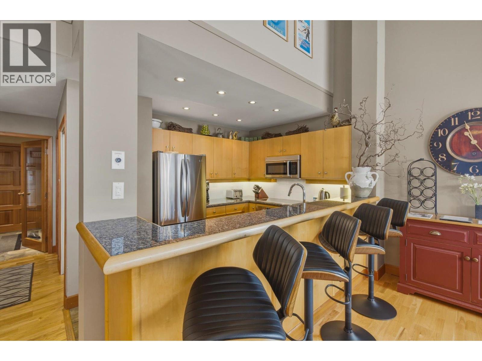 8 4628 Blackcomb Way, Whistler, British Columbia  V8E 0H2 - Photo 10 - R3099445