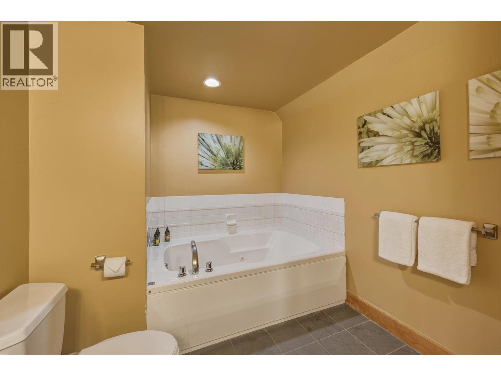 8 4628 Blackcomb Way, Whistler, British Columbia  V8E 0H2 - Photo 24 - R3099445