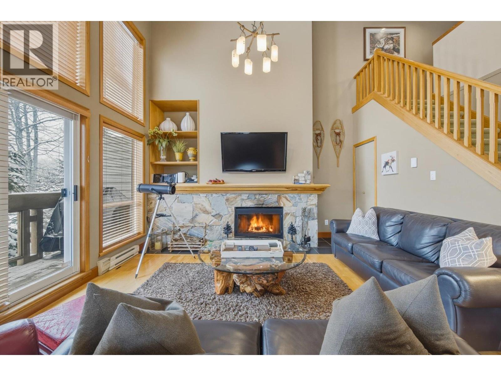 8 4628 Blackcomb Way, Whistler, British Columbia  V8E 0H2 - Photo 5 - R3099445