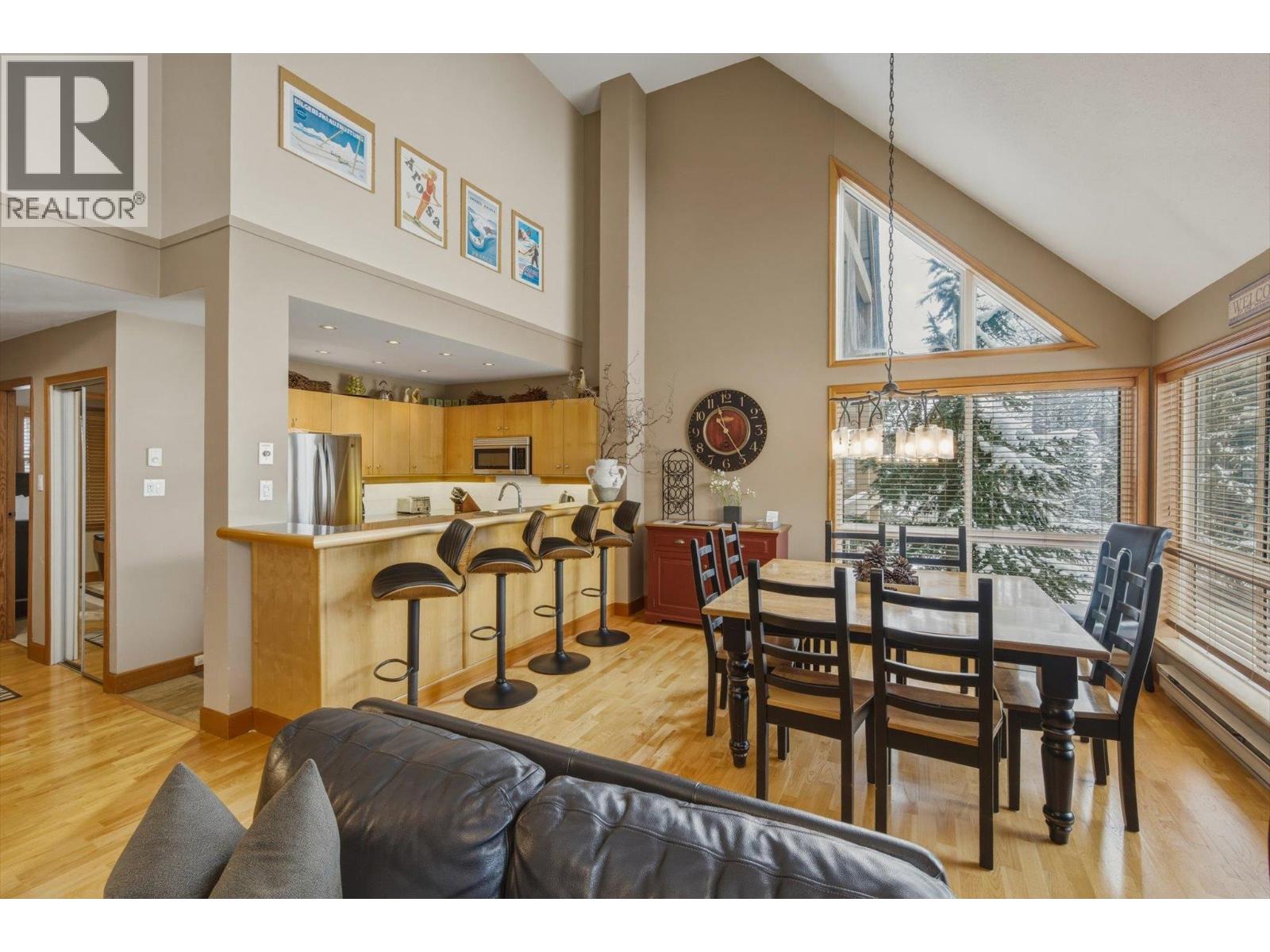 8 4628 Blackcomb Way, Whistler, British Columbia  V8E 0H2 - Photo 8 - R3099445