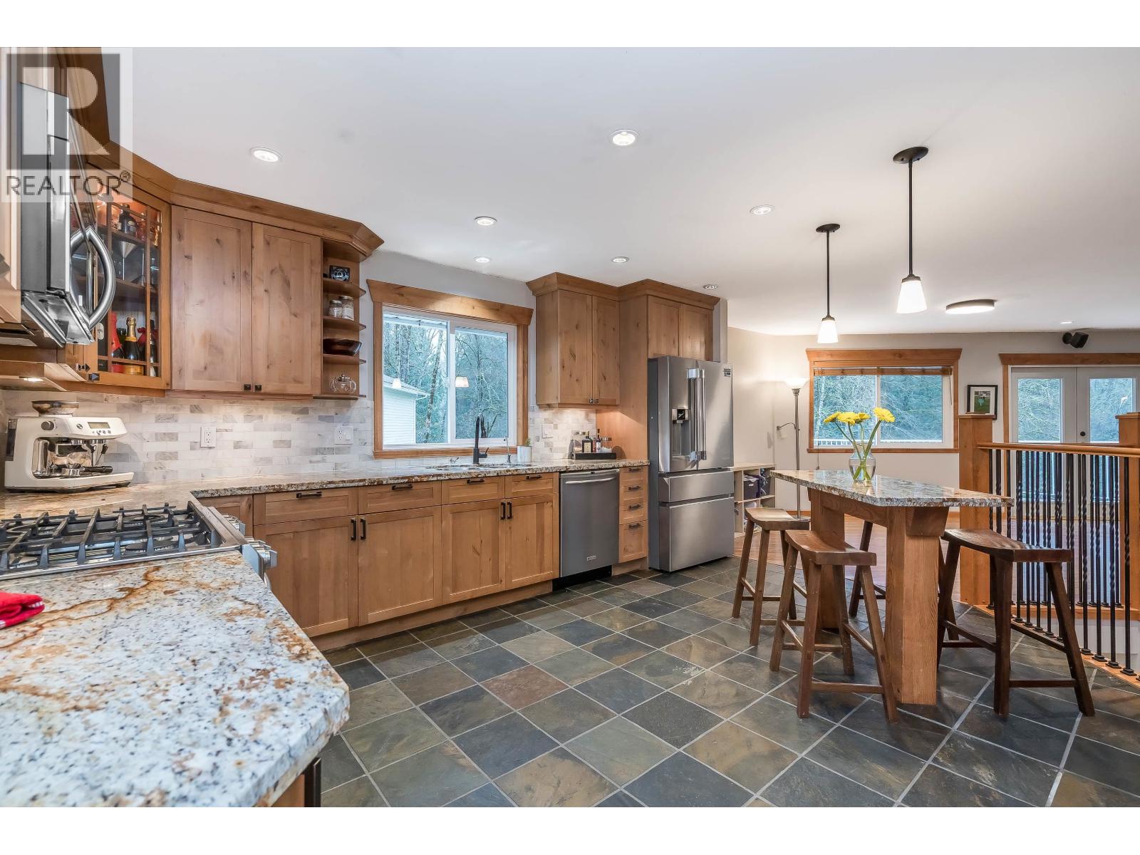 25700 116 Avenue, Maple Ridge, British Columbia  V4R 1Z6 - Photo 5 - R3099118