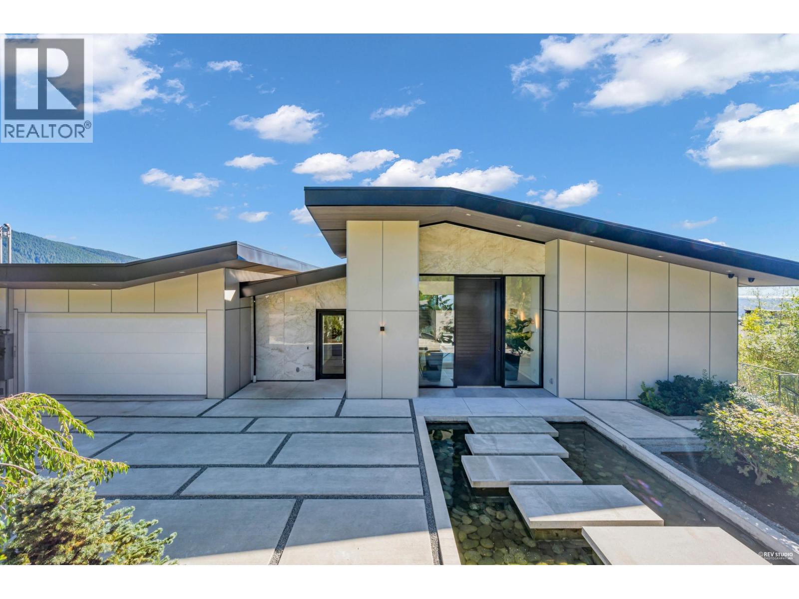 535 Craigmohr Drive, West Vancouver, British Columbia  V7S 1W8 - Photo 3 - R3099464