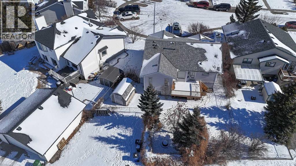 18 West Murphy Place, Cochrane, Alberta  T4C 1L8 - Photo 32 - A2292794