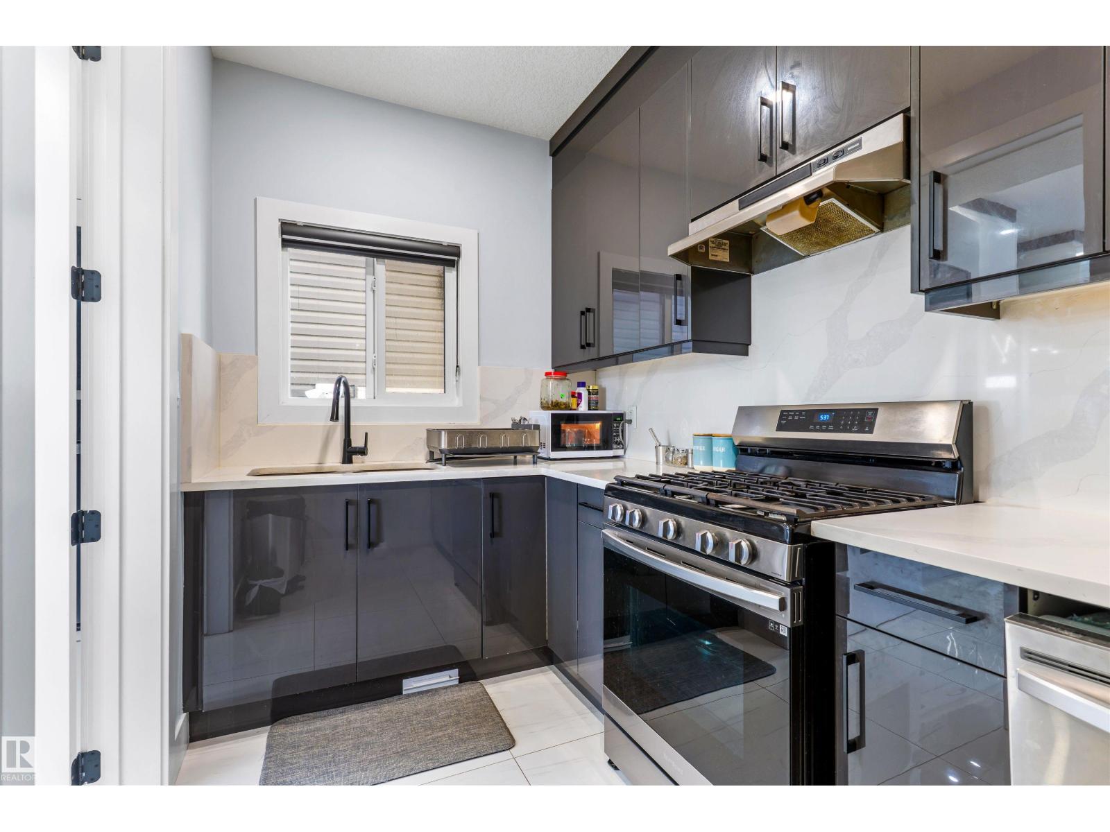 1847 18 Street Nw St Nw, Edmonton, Alberta  T6T 2M9 - Photo 16 - E4477220