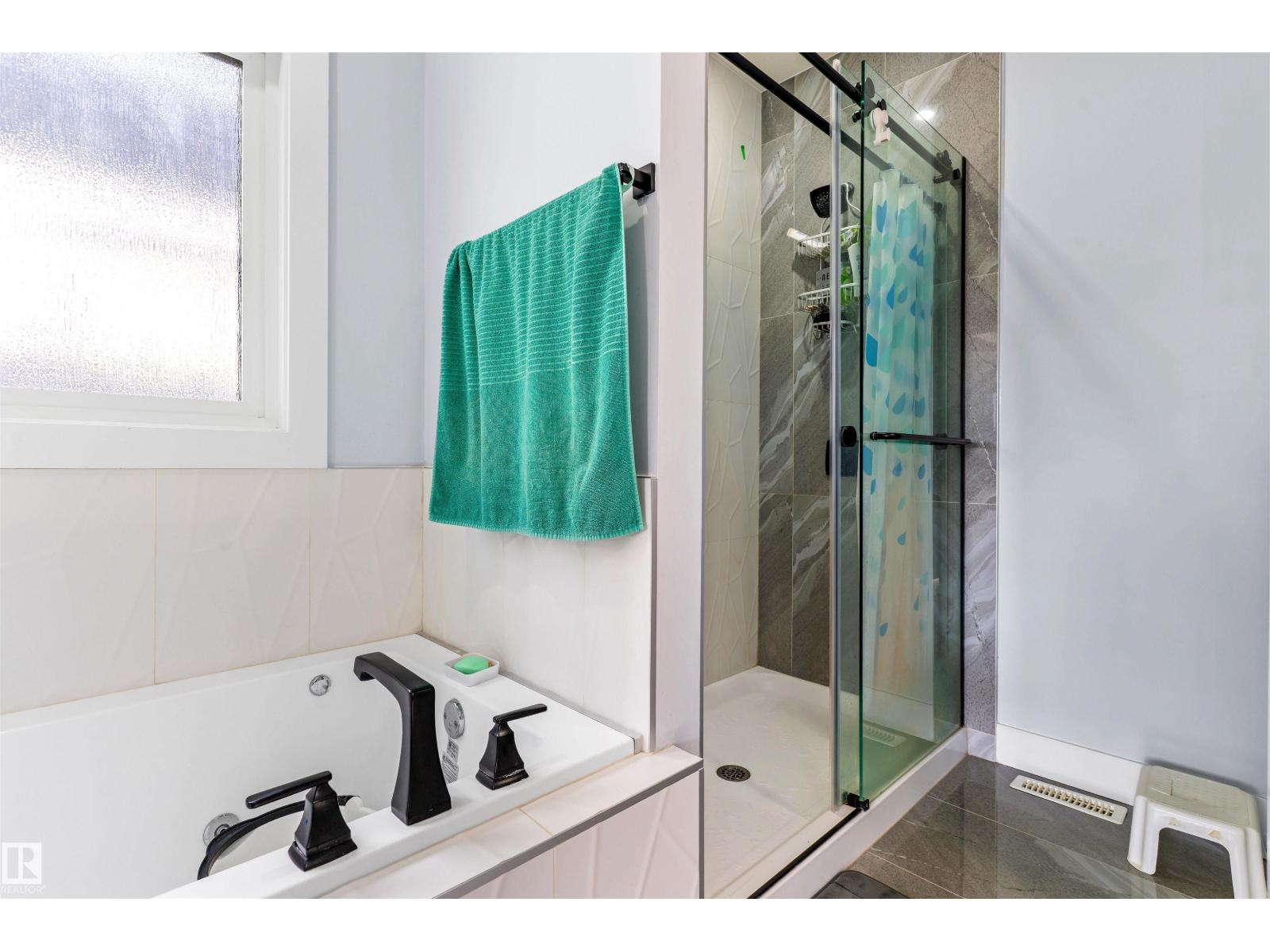 1847 18 Street Nw St Nw, Edmonton, Alberta  T6T 2M9 - Photo 34 - E4477220