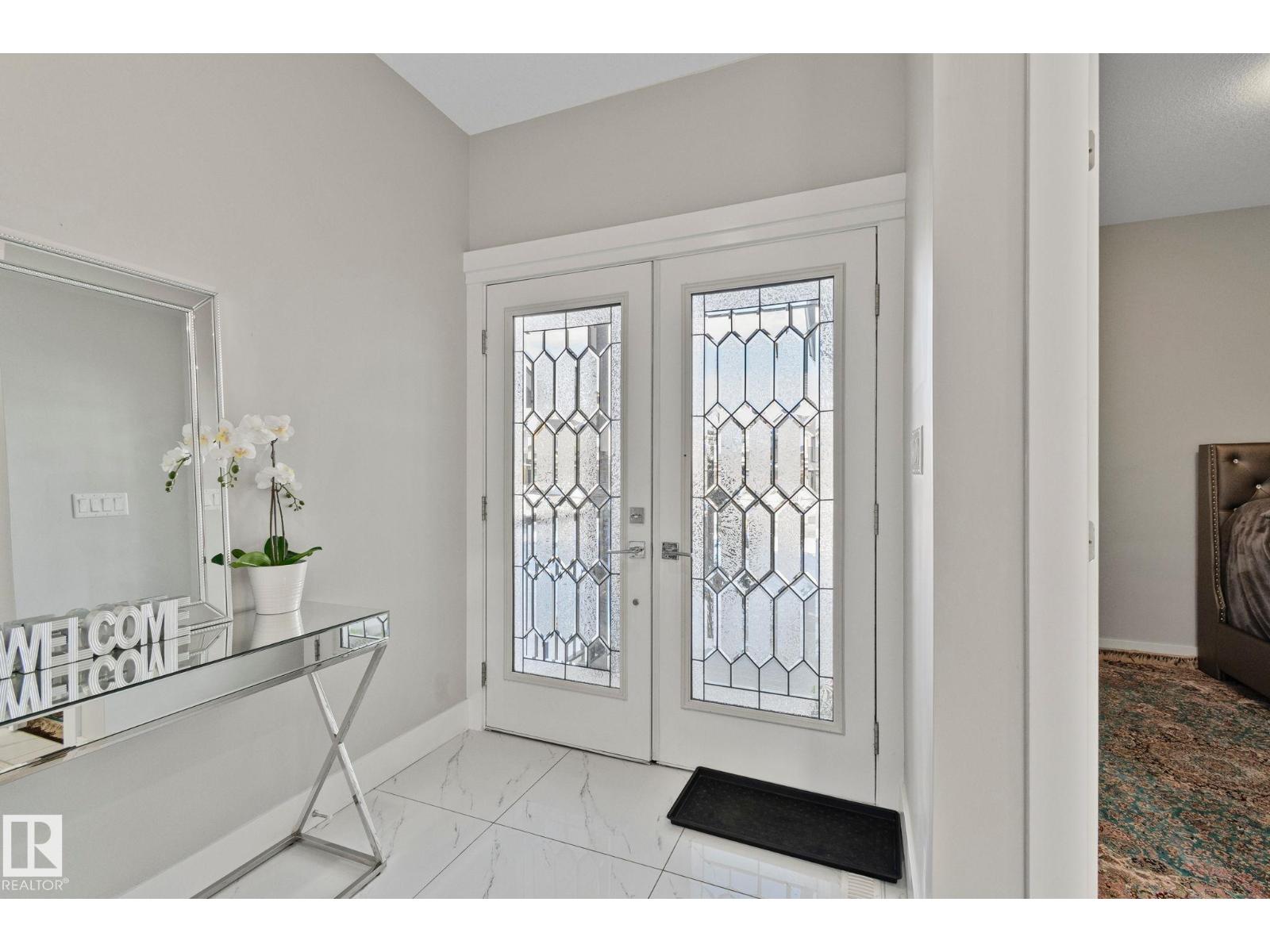 1611 158 St Sw, Edmonton, Alberta  T6W 3E6 - Photo 3 - E4477221