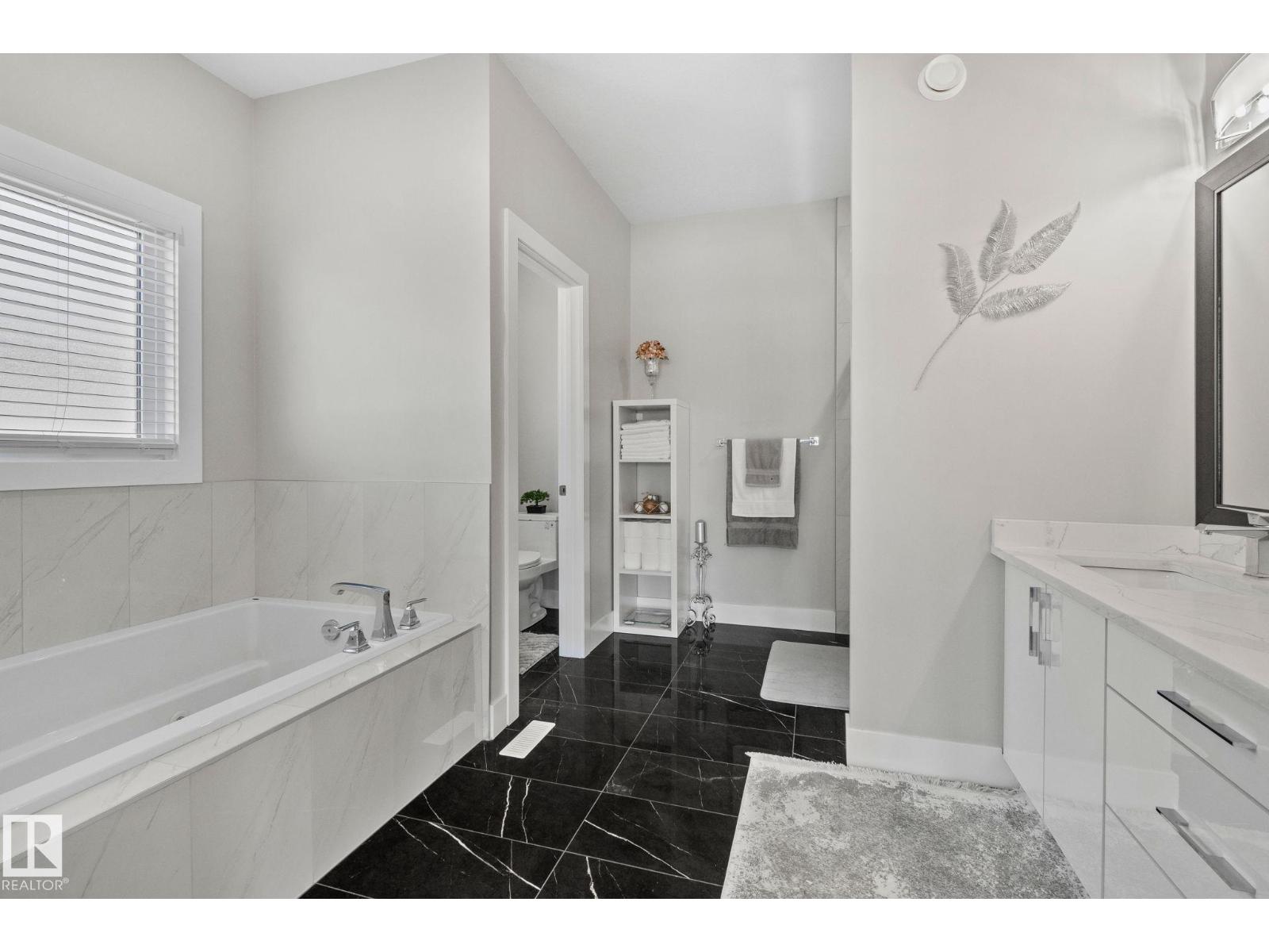 1611 158 St Sw, Edmonton, Alberta  T6W 3E6 - Photo 34 - E4477221