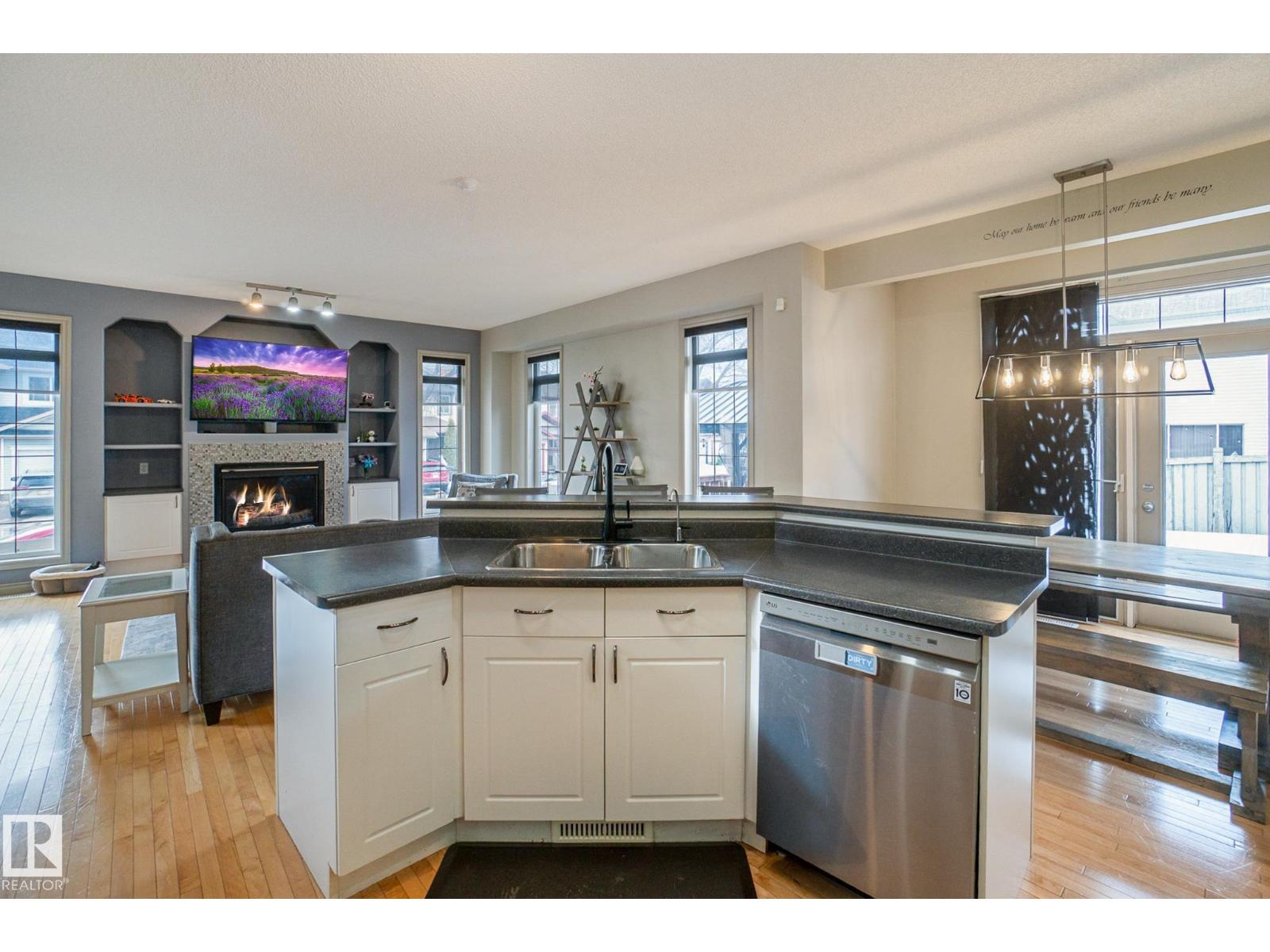 3804 Mclean Cl Sw, Edmonton, Alberta  T6W 1R3 - Photo 13 - E4477222