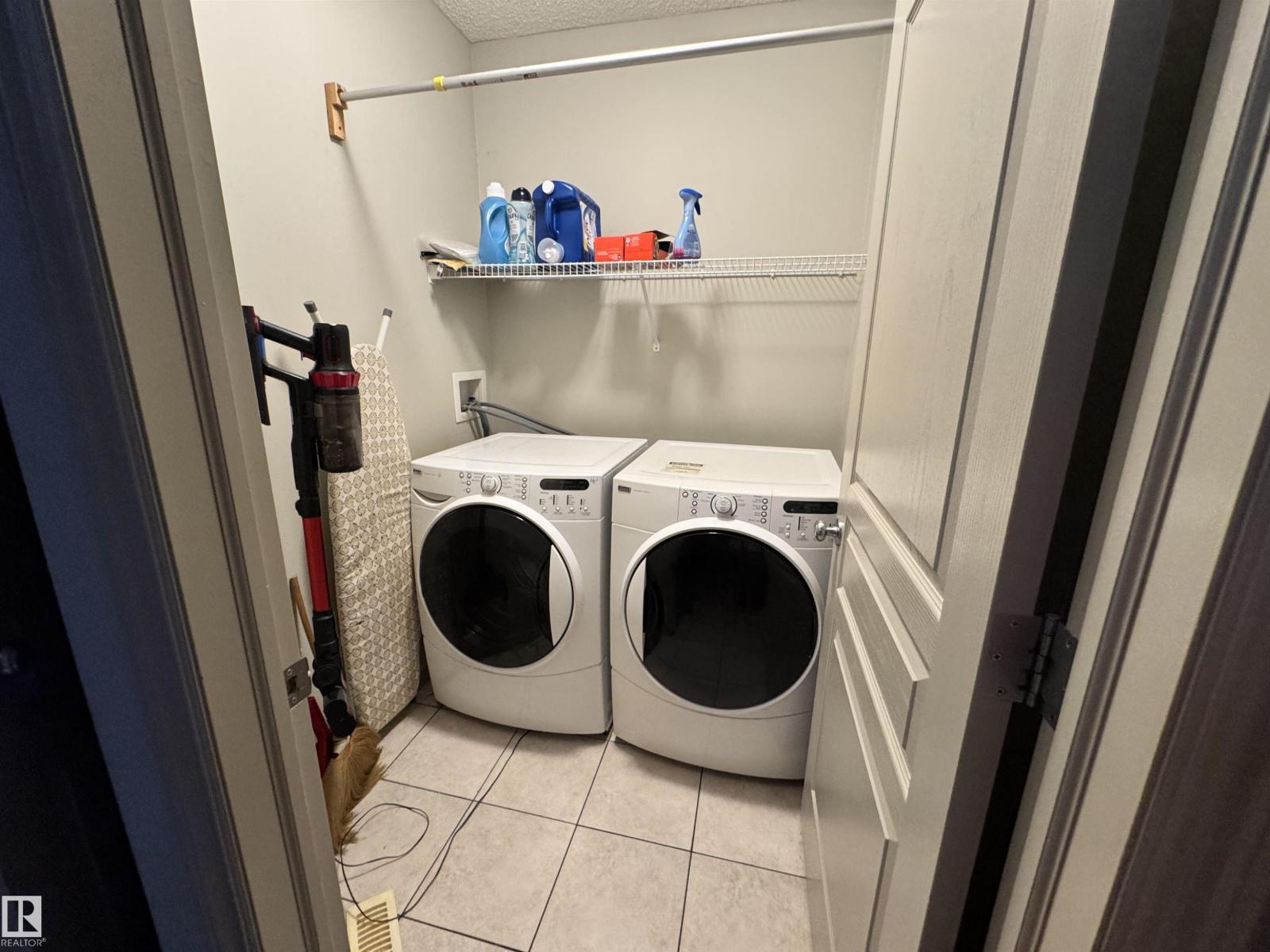 3804 Mclean Cl Sw, Edmonton, Alberta  T6W 1R3 - Photo 15 - E4477222