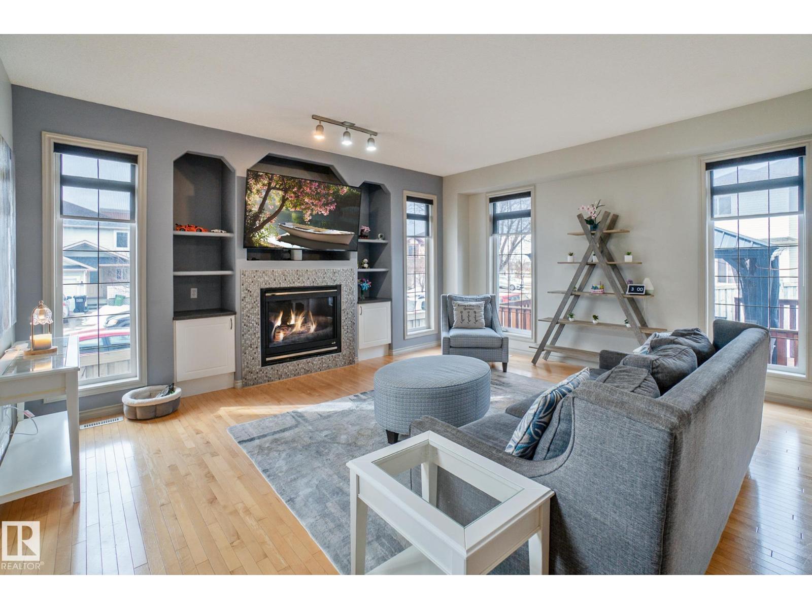 3804 Mclean Cl Sw, Edmonton, Alberta  T6W 1R3 - Photo 5 - E4477222