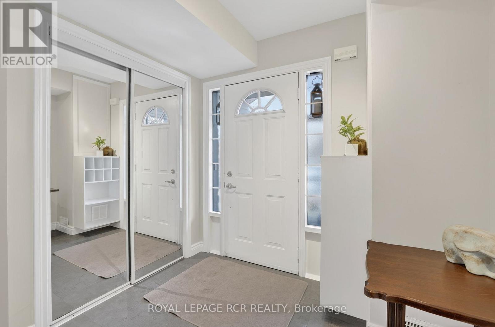 172 Matthew Boyd Crescent, Newmarket, Ontario  L3X 3C7 - Photo 7 - N12877394