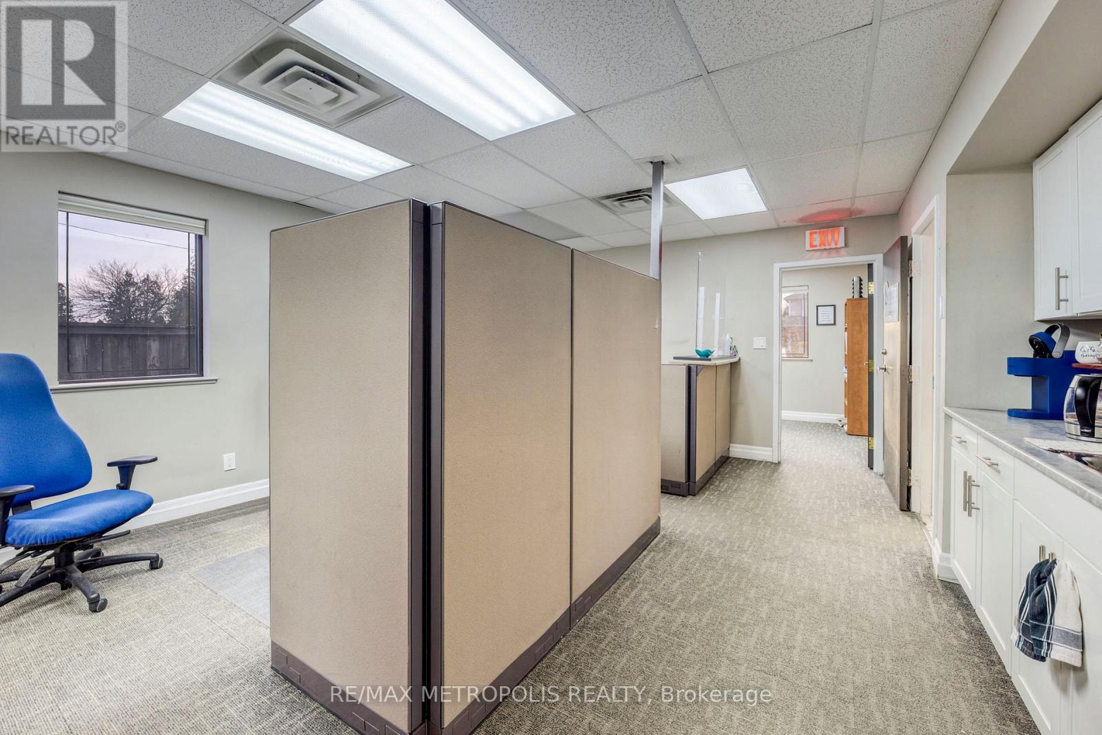 2695 Hamilton Road, Sarnia, Ontario  N0N 1C0 - Photo 11 - X12878638