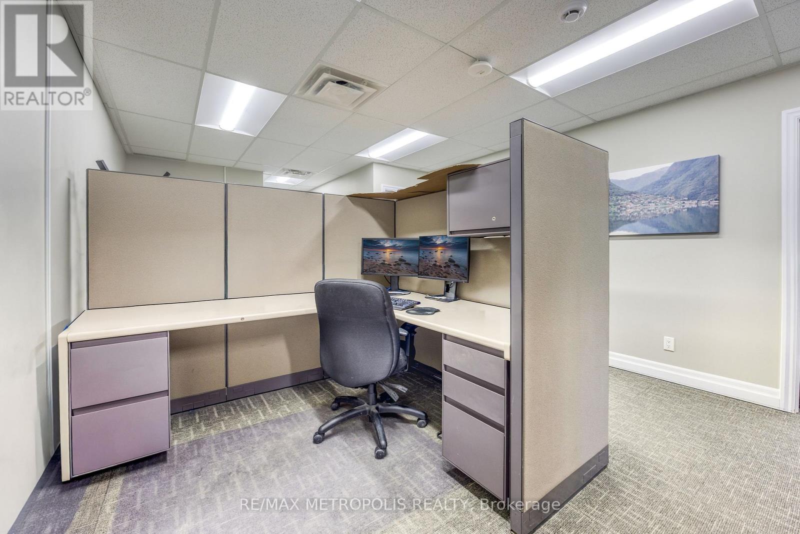 2695 Hamilton Road, Sarnia, Ontario  N0N 1C0 - Photo 26 - X12878638