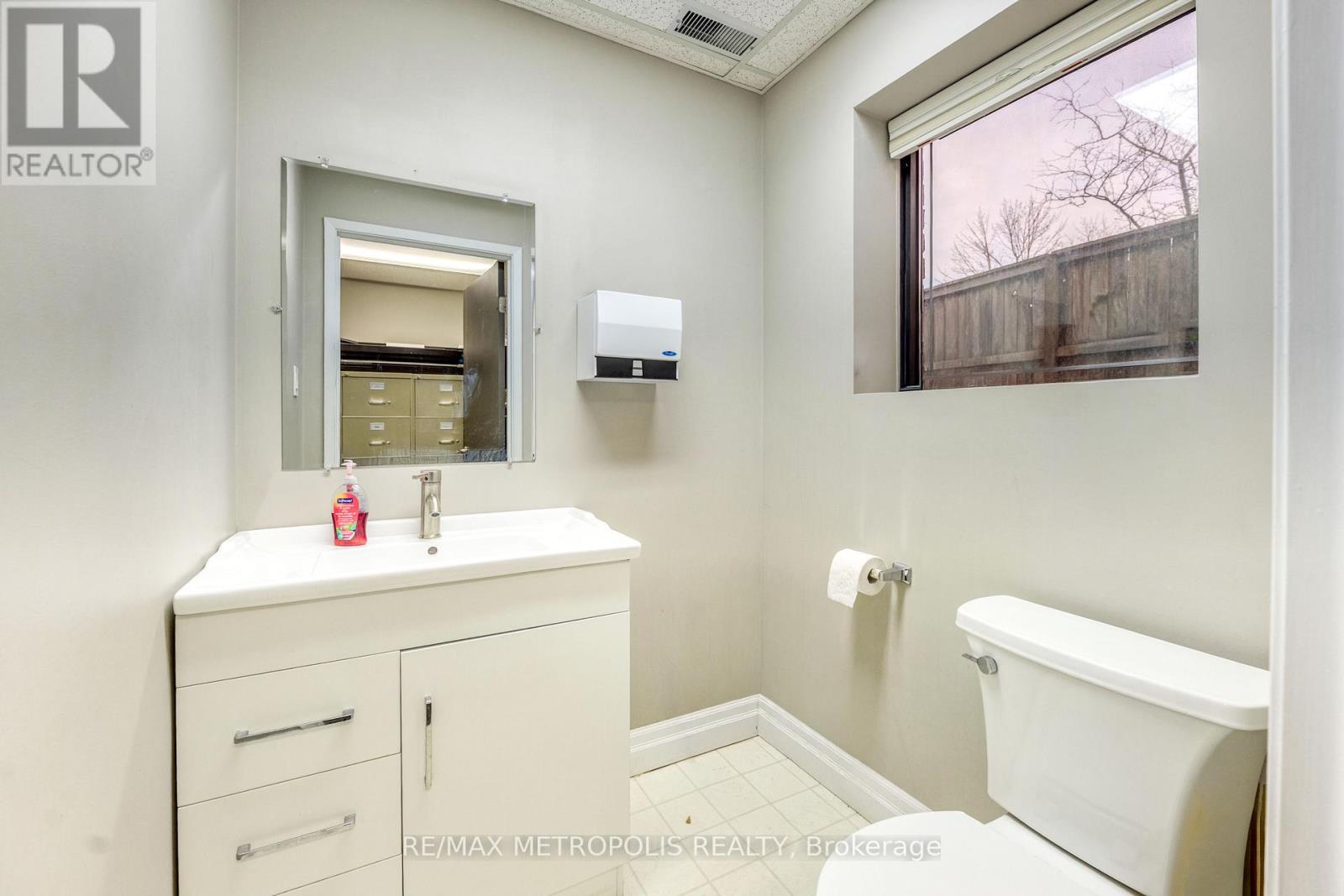 2695 Hamilton Road, Sarnia, Ontario  N0N 1C0 - Photo 38 - X12878638