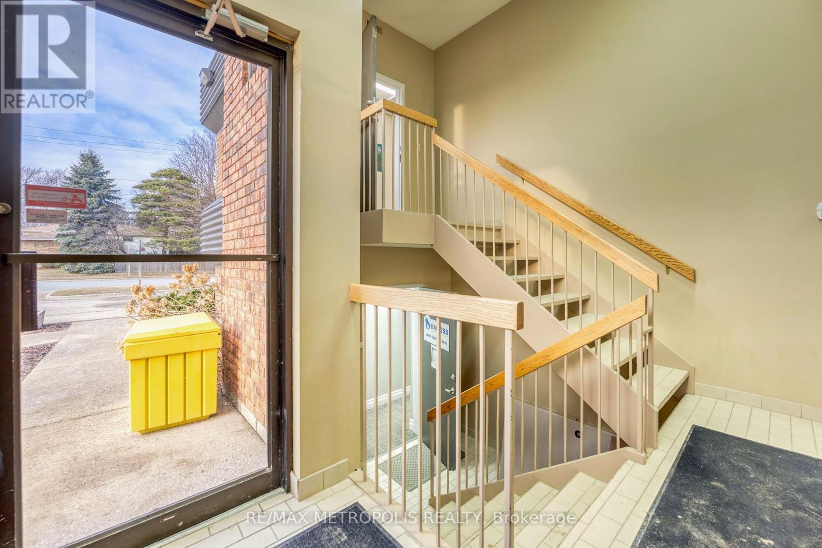 2695 Hamilton Road, Sarnia, Ontario  N0N 1C0 - Photo 6 - X12878638