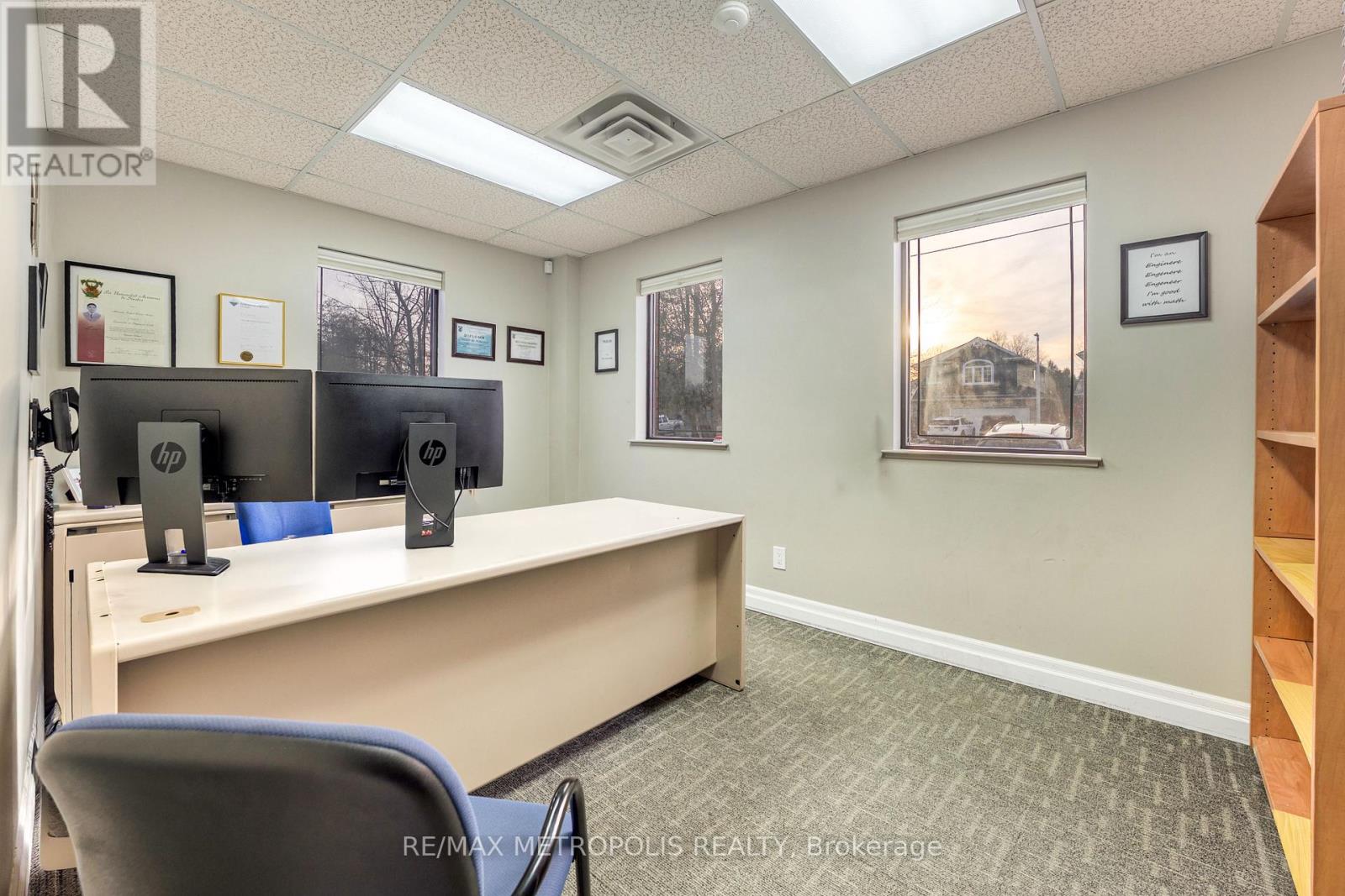 2695 Hamilton Road, Sarnia, Ontario  N0N 1C0 - Photo 8 - X12878638