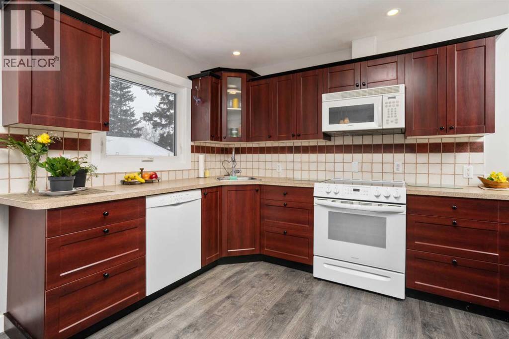 4712 45 Street, Camrose, Alberta  T4V 1E2 - Photo 8 - A2291282